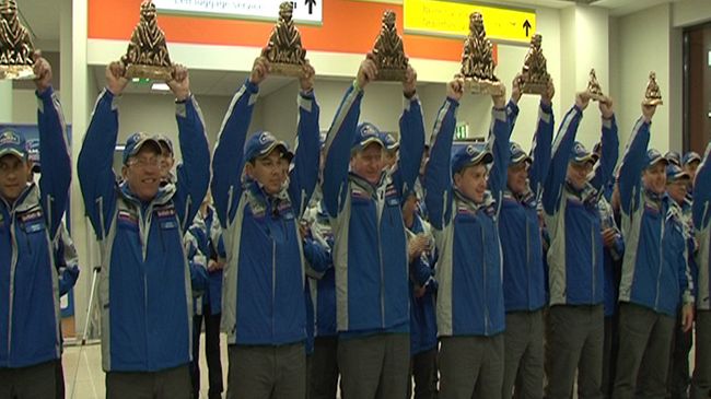 Чемпион Дакара о том, как он доехал до финиша на КамАЗе без колеса