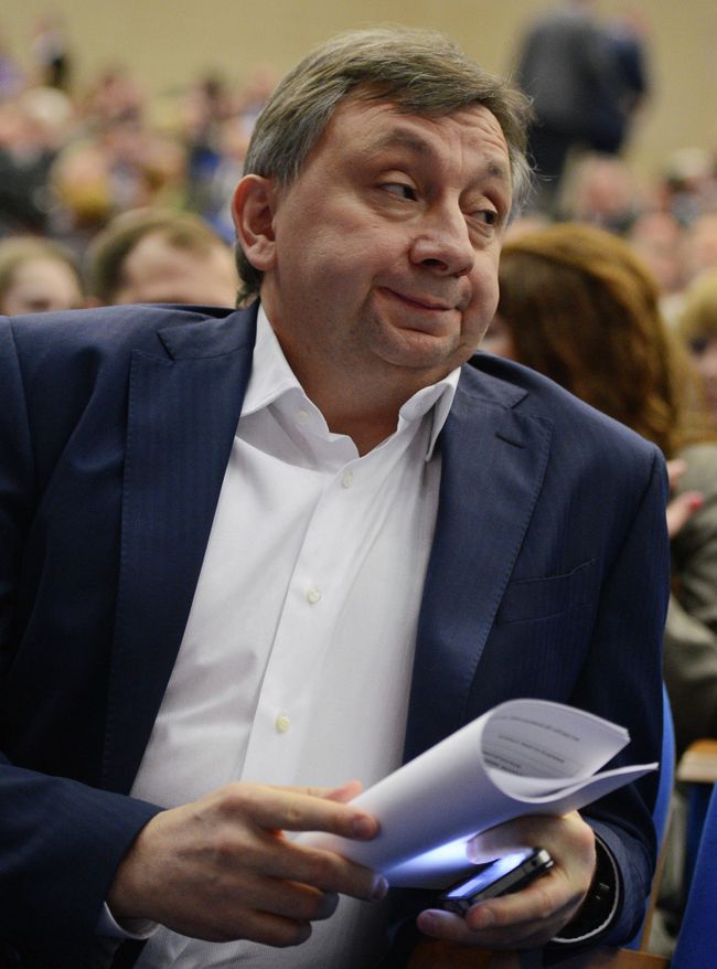 Олег Жолобов