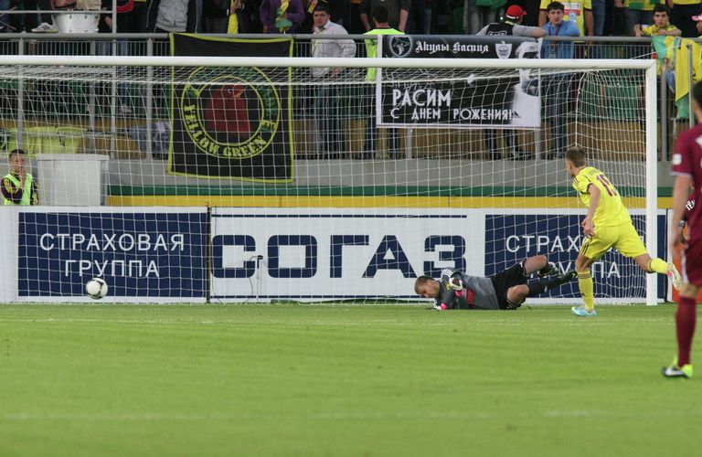 Гол в ворота Анжи Гол в ворота Анжи