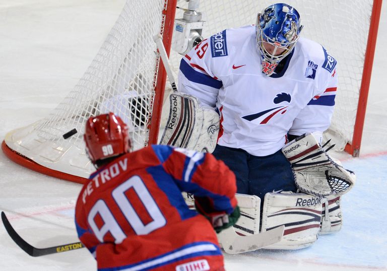 Игровой момент матча Россия - Франция Игровой момент матча Россия - Франция