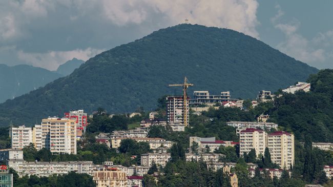Города России. Сочи. Вид на гору Ахун