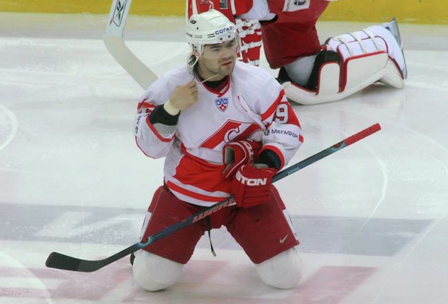 2009 год - нападающий Максим Рыбин, выступающий за Спартак (Москва)