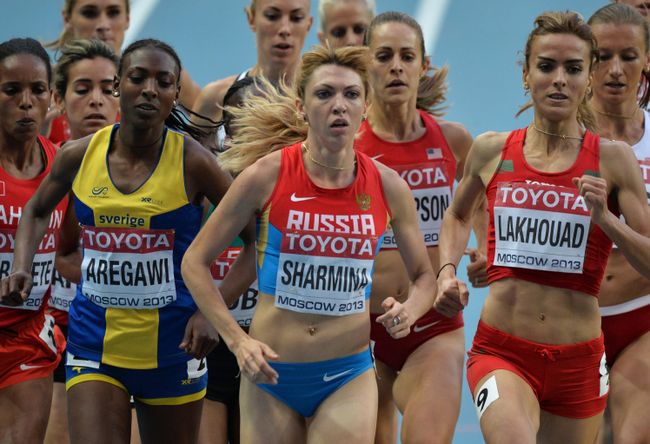 Российская спортсменка Екатерина Шармина (в центре)