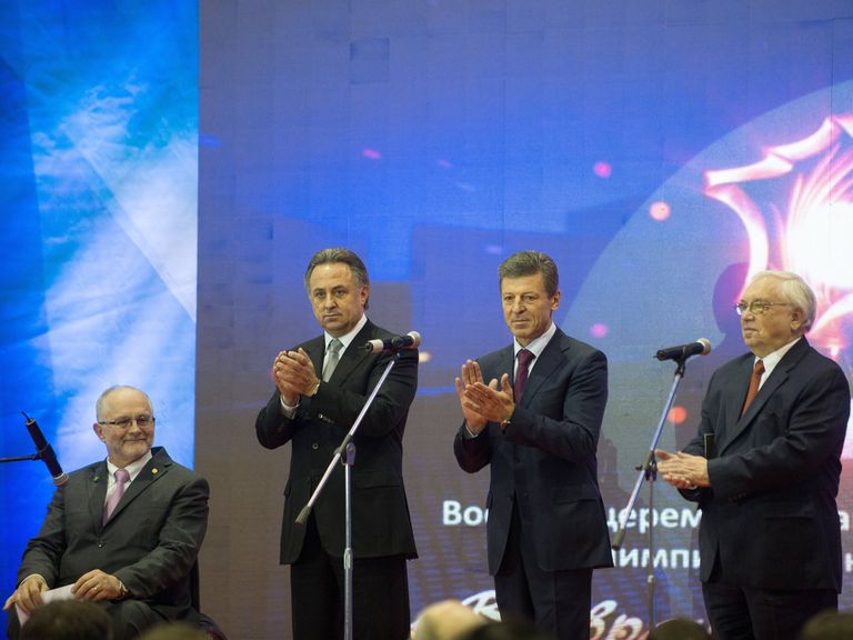 Филип Крейвен, Виталий Мутко, Дмитрий Козак и Владимир Лукин (слева направо) Филип Крейвен, Виталий Мутко, Дмитрий Козак и Владимир Лукин (слева направо)