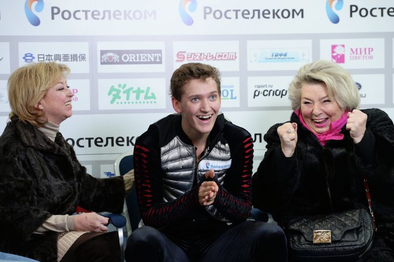 Елена Буянова (Водорезова), Максим Ковтун и Татьяна Тарасова (справа) Елена Буянова (Водорезова), Максим Ковтун и Татьяна Тарасова (справа)