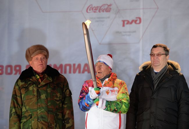 Глава города Мичуринска Виктор Макаров, заслуженный работник физической культуры и спорта РФ Анатолий Краснянский и глава администрации Тамбовской области Олег Бетин (слева направо)