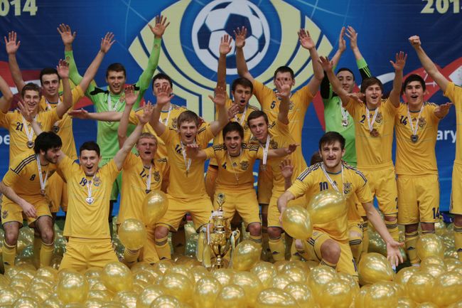 Футболисты сборной Украины