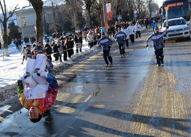 Эстафета Олимпийского огня. Майкоп Эстафета Олимпийского огня. Майкоп