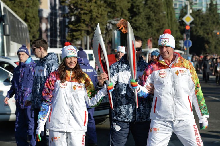 Российский фигурист, Олимпийский чемпион 2006 года в танцах на льду Роман Костомаров и российская многоборка, участница и призерка двух летних Олимпийских игр Татьяна Чернова Российский фигурист, Олимпийский чемпион 2006 года в танцах на льду Роман Костомаров и российская многоборка, участница и призерка двух летних Олимпийских игр Татьяна Чернова