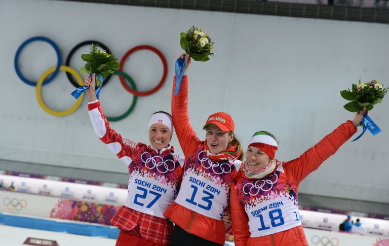 Селина Гаспарин, Дарья Домрачева и Надежда Скардино (слева направо) Селина Гаспарин, Дарья Домрачева и Надежда Скардино (слева направо)