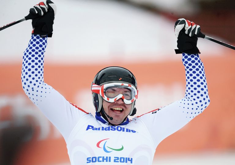 Валерий Редкозубов (Россия) на финише слалома в суперкомбинации в классе B 1-3 (слабовидящие) Валерий Редкозубов (Россия) на финише слалома в суперкомбинации в классе B 1-3 (слабовидящие)