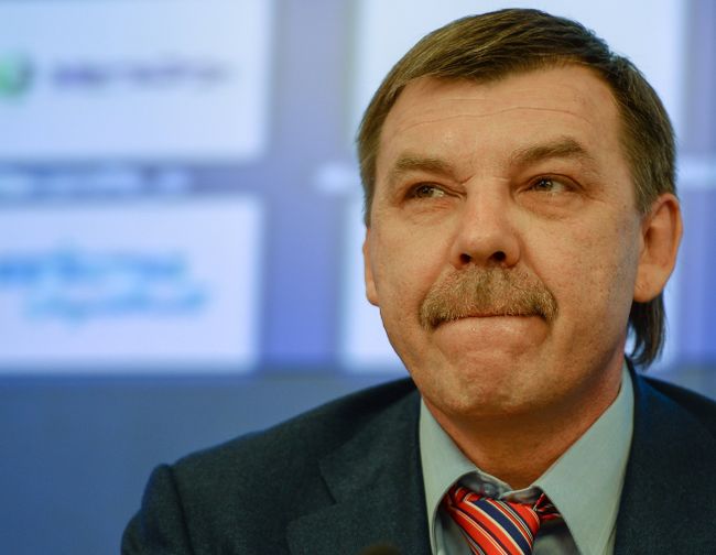 Главный тренер мужской сборной России по хоккею Олег Знарок