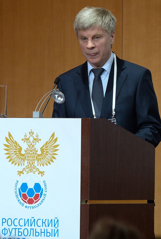 Николай Толстых