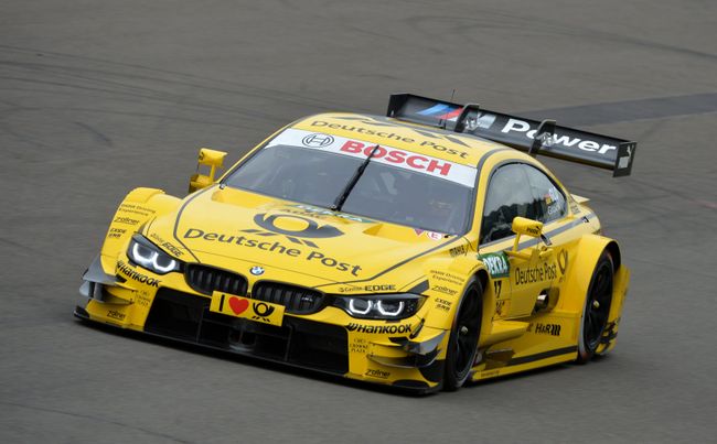 Пилот команды BMW Team MTEK Тимо Глок Пилот команды BMW Team MTEK Тимо Глок