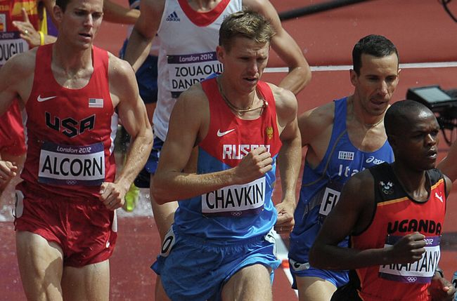 Российский спортсмен Николай Чавкин (в центре) Российский спортсмен Николай Чавкин (в центре)