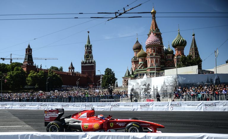 Болид команды Scuderia Ferrari Болид команды Scuderia Ferrari