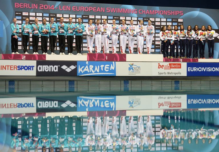 Призеры командных соревнований по синхронному плаванию на чемпионате Европы по водным видам спорта в Берлине Призеры командных соревнований по синхронному плаванию на чемпионате Европы по водным видам спорта в Берлине