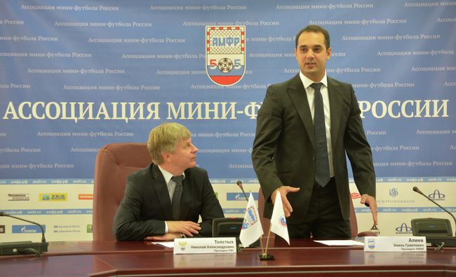 Эмиль Алиев Эмиль Алиев