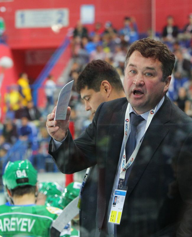 Главный тренер Толпара Венер Сафин