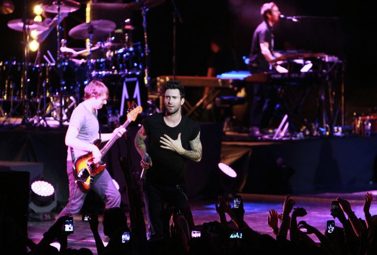 Солист группы Maroon 5 Адам Левин Солист группы Maroon 5 Адам Левин