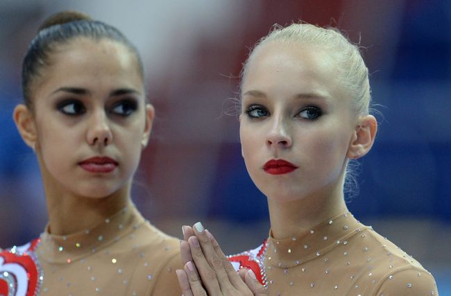 Российские гимнастки Маргарита Мамун (слева) и Яна Кудрявцева Российские гимнастки Маргарита Мамун (слева) и Яна Кудрявцева
