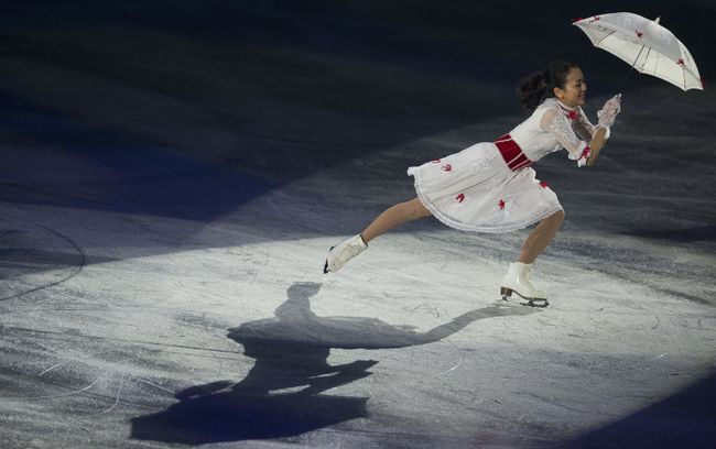 Мао Асада во время показательного выступления на командном чемпионате мира по фигурному катанию Мао Асада во время показательного выступления на командном чемпионате мира по фигурному катанию