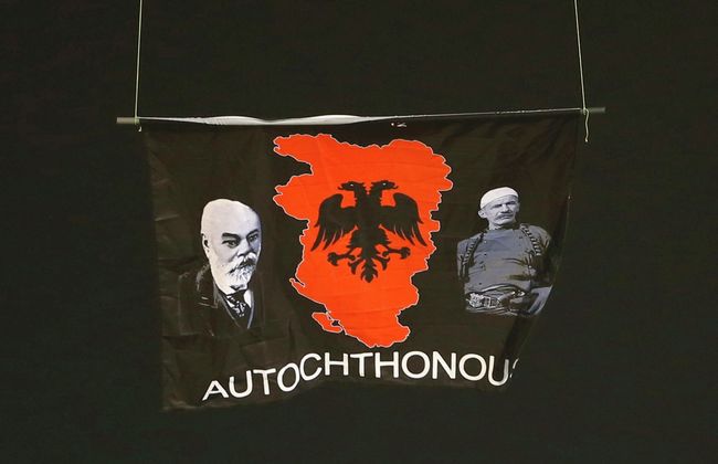 Провокационный политический баннер на матче Сербия - Албания Провокационный политический баннер на матче Сербия - Албания
