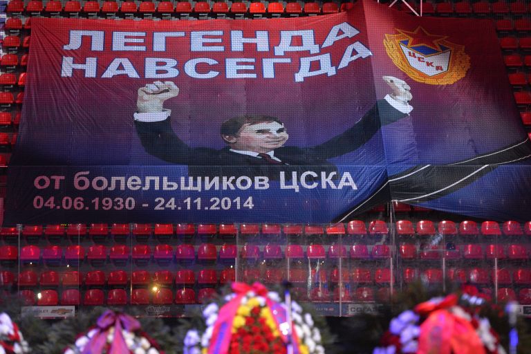 Прощание с хоккейным тренером Виктором Тихоновым Прощание с хоккейным тренером Виктором Тихоновым