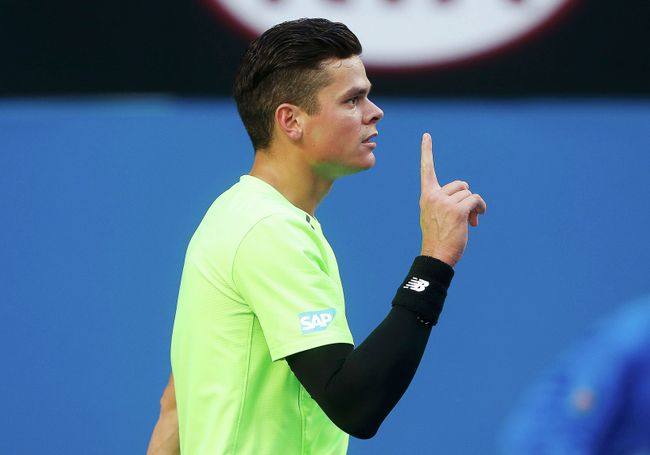 Милош Раонич в матче четвертого круга Australian Open Милош Раонич в матче четвертого круга Australian Open