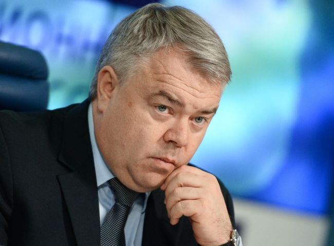 Михаил Бутов