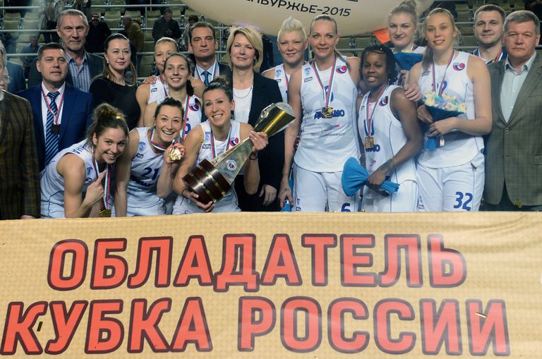 Баскетболистки команды ЖБК Динамо (Курск) - победители Финала Четырех женского Кубка России по баскетболу Баскетболистки команды ЖБК Динамо (Курск) - победители Финала Четырех женского Кубка России по баскетболу