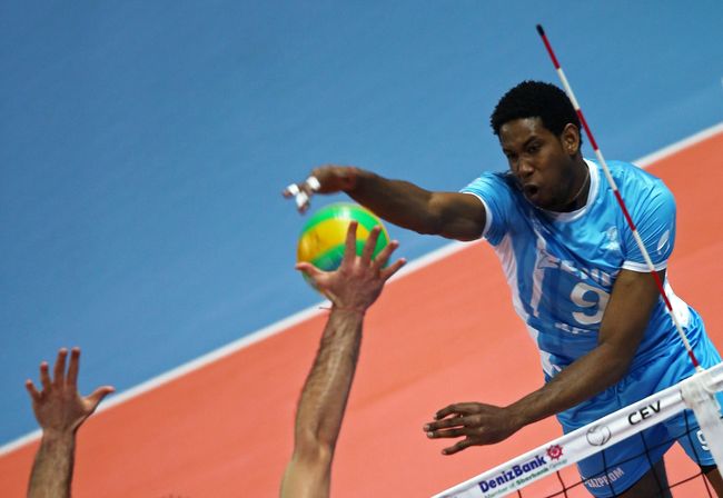 Игрок ВК Зенит-Казань Вильфредо Леон Игрок ВК Зенит-Казань Вильфредо Леон