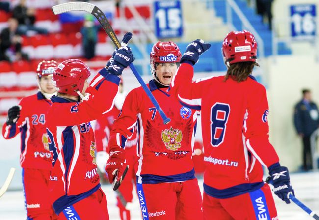 Игроки сборной России по бенди