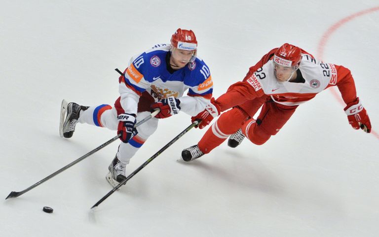 Игровой момент матча Россия - Дания Игровой момент матча Россия - Дания