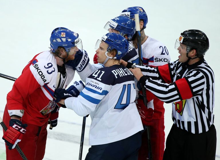 Игровой момент матча Финляндия - Чехия Игровой момент матча Финляндия - Чехия