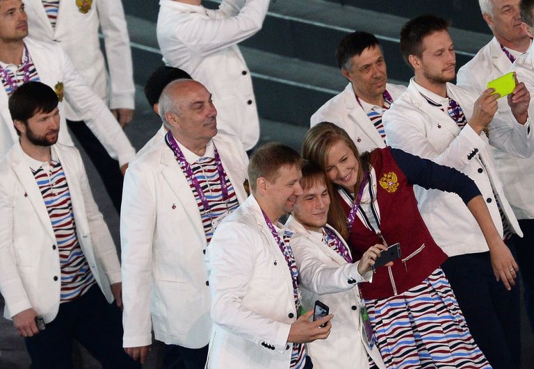 Представители России во время парада атлетов и членов национальных делегаций на церемонии открытия I Европейских игр в Баку