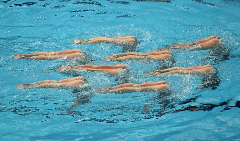 Спортсменки сборной России выступают в финале технической программы групповых соревнований по синхронному плаванию Спортсменки сборной России выступают в финале технической программы групповых соревнований по синхронному плаванию