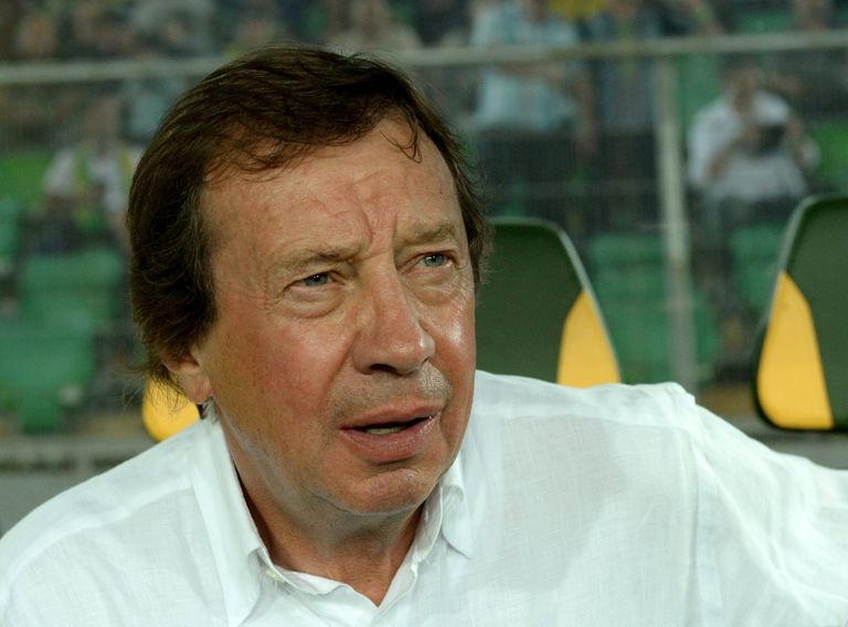 Главный тренер Анжи Юрий Семин Главный тренер Анжи Юрий Семин