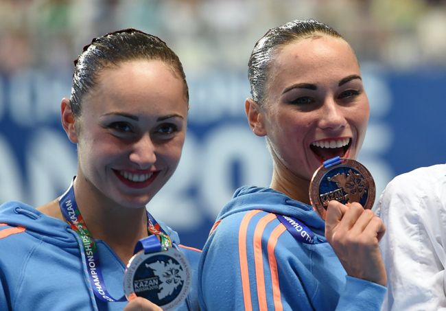 Лолита Ананасова и Анна Волошина