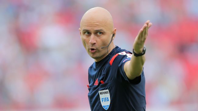 Главный арбитр Сергей Карасев