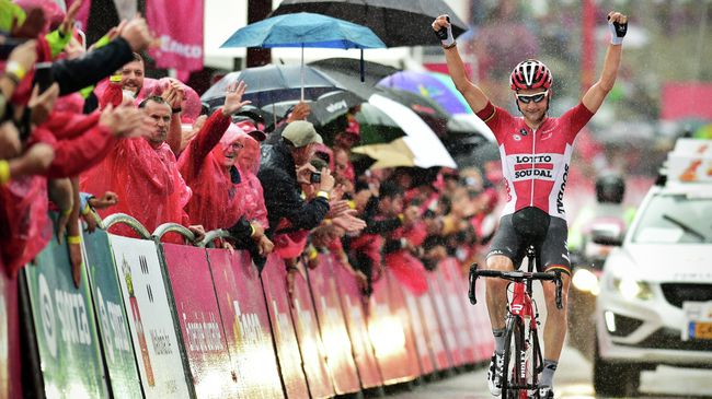 Бельгийский велогонщик команды Lotto Soudal Тим Велленс