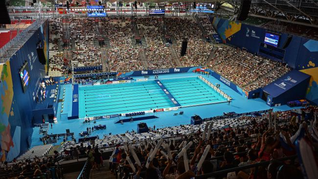 Бассейн XVI чемпионата мира по водным видам спорта на стадионе Казань-Арена в Казани Бассейн XVI чемпионата мира по водным видам спорта на стадионе Казань-Арена в Казани