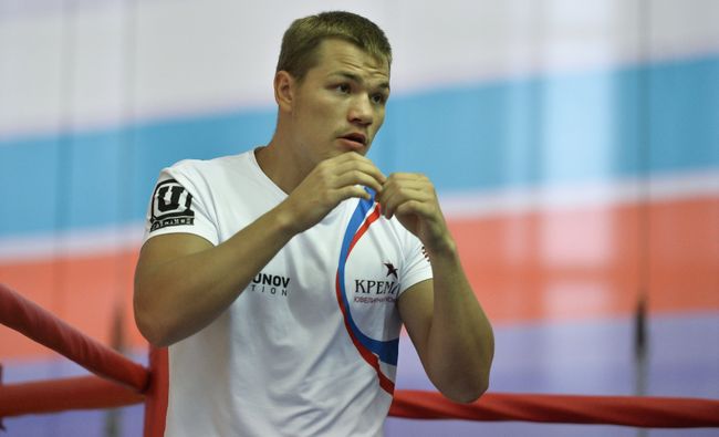 Чемпиона мира по версии WBA во втором среднем весе Федор Чудинов