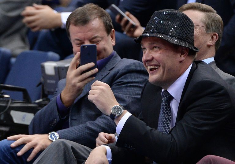 Президент Единой лиги ВТБ Сергей Кущенко и президент ЦСКА Андрей Ватутин (справа) Президент Единой лиги ВТБ Сергей Кущенко и президент ЦСКА Андрей Ватутин (справа)