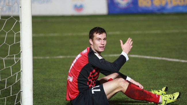 Нападающий ФК Амкар Александр Салугин