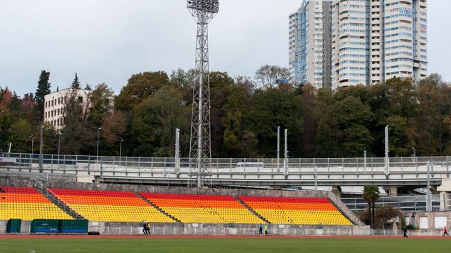 Тренировка российских легкоатлетов на базе в Сочи Тренировка российских легкоатлетов на базе в Сочи