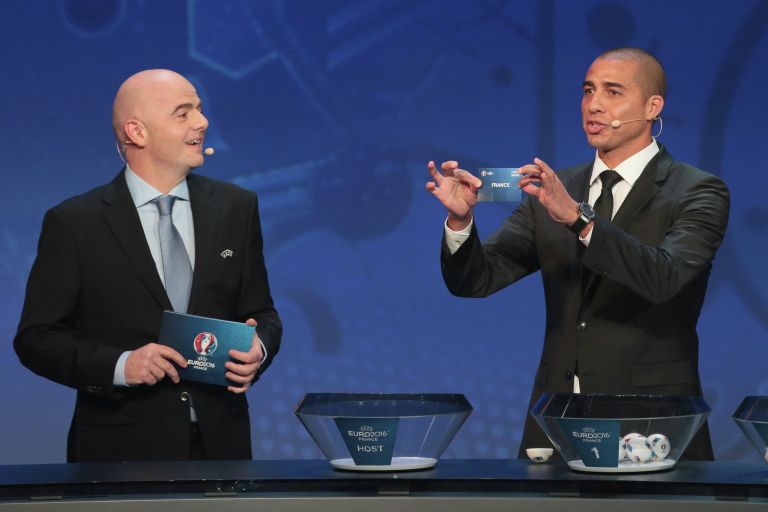 Генеральный секретарь УЕФА Джанни Инфантино и чемпион Европы 2000 года в составе сборной Франции Давид Трезеге (слева направо) Генеральный секретарь УЕФА Джанни Инфантино и чемпион Европы 2000 года в составе сборной Франции Давид Трезеге (слева направо)