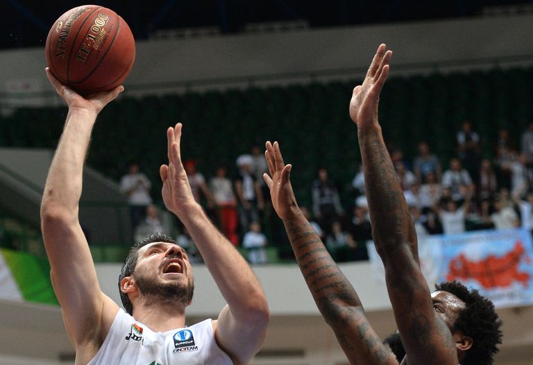 Игровой момент матча УНИКС - Нижний Новгород Игровой момент матча УНИКС - Нижний Новгород