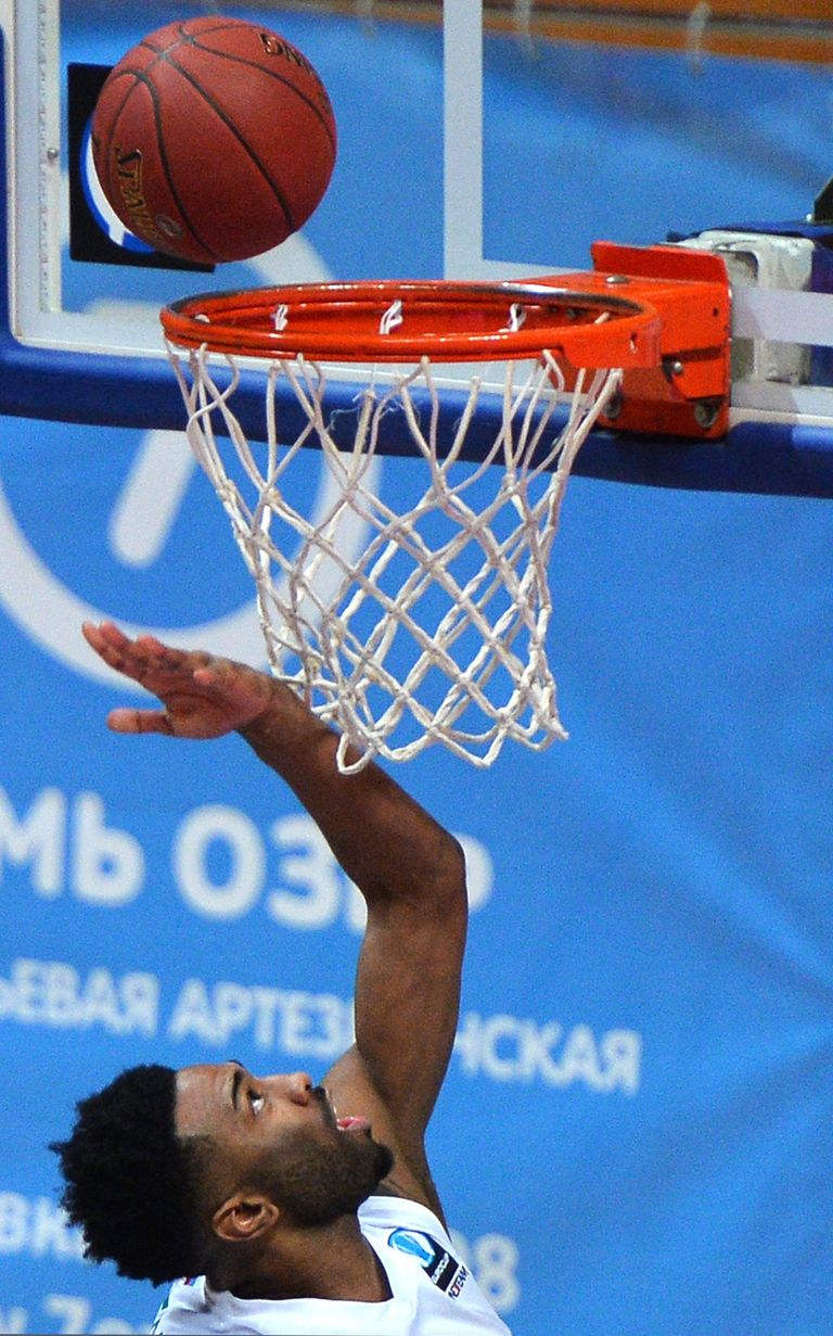 Защитник БК УНИКС Кит Лэнгфорд Защитник БК УНИКС Кит Лэнгфорд