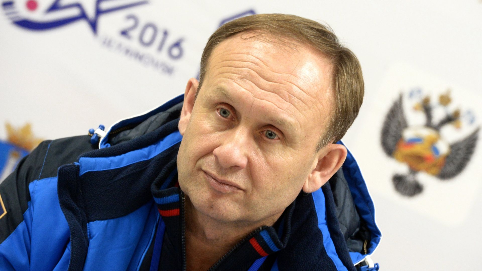 Главный тренер сборной России по хоккею с мячом Сергей Мяус Главный тренер сборной России по хоккею с мячом Сергей Мяус - РИА Новости, 1920, 22.12.2022